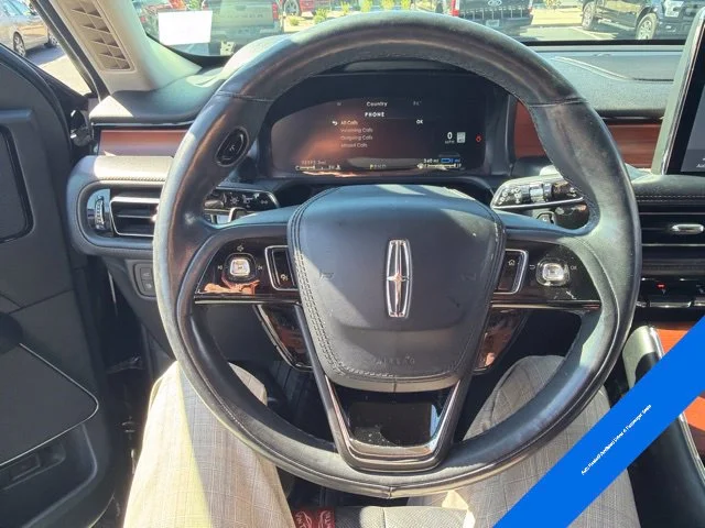 Used 2021 Black Lincoln Grand Touring image 17