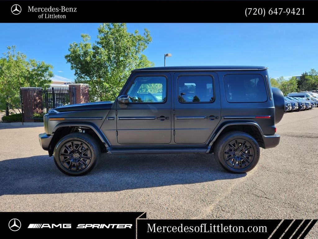 New 2027 MANUFAKTUR Night Black Magno Mercedes-Benz G 580 image 4