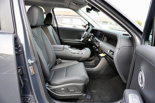 New 2026 Gray Hyundai SEL Premium AWD image 14