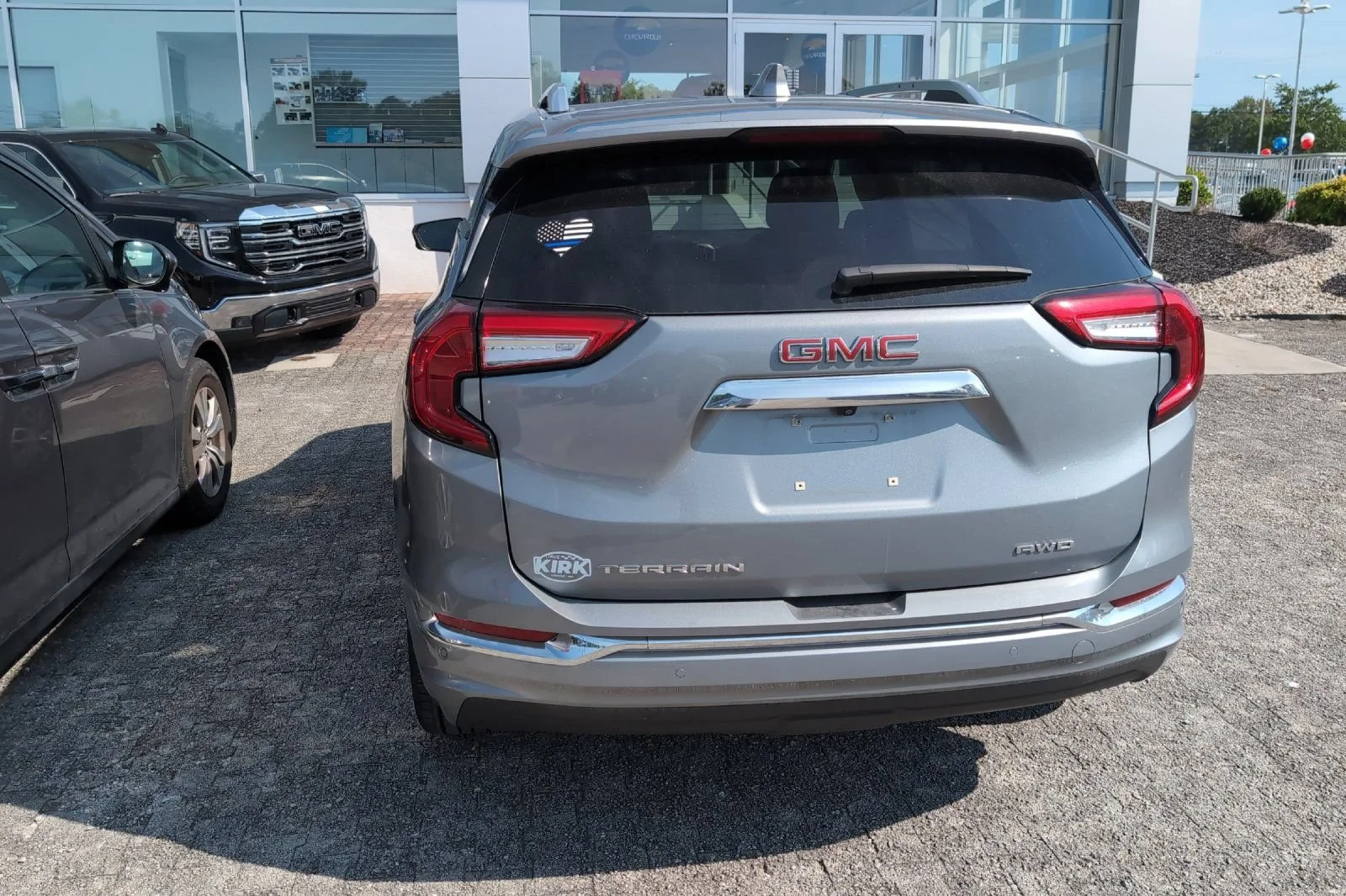 Used 2024 Sterling Metallic GMC Denali image 7