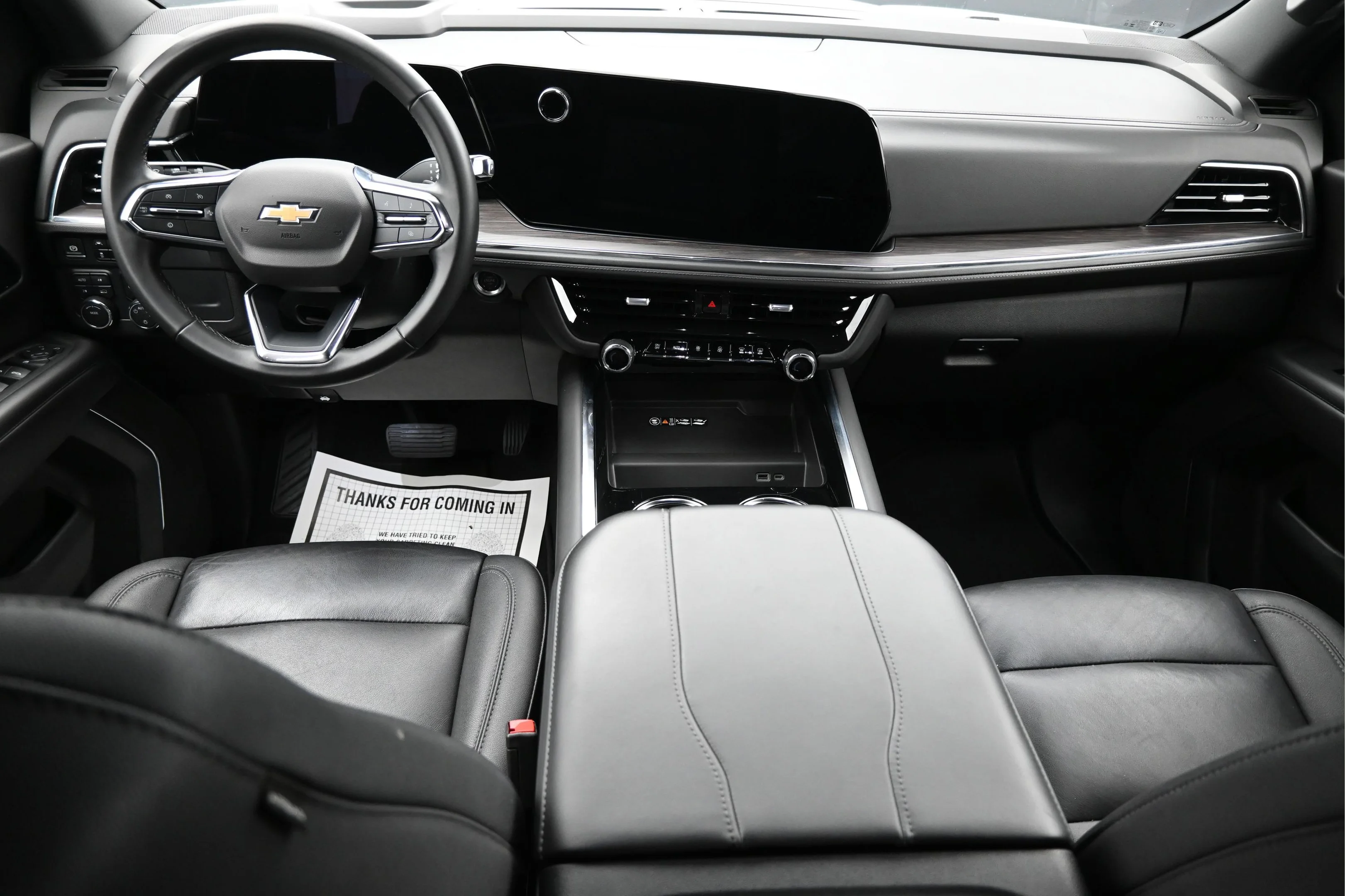 Used 2025 Summit White Chevrolet LT image 17