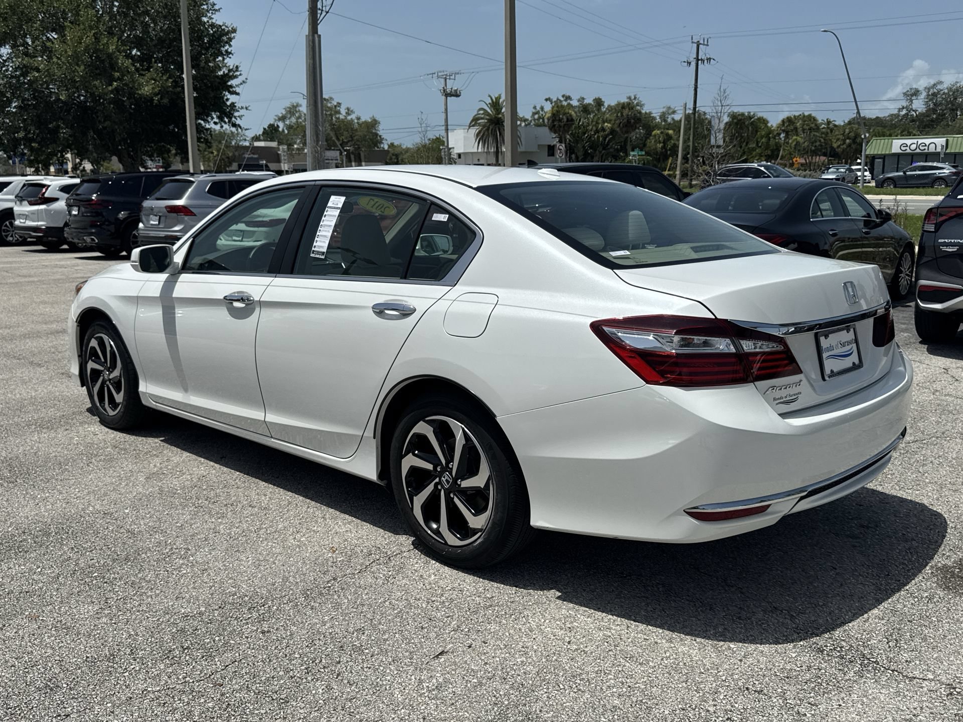 Used 2017 White Honda EX image 8
