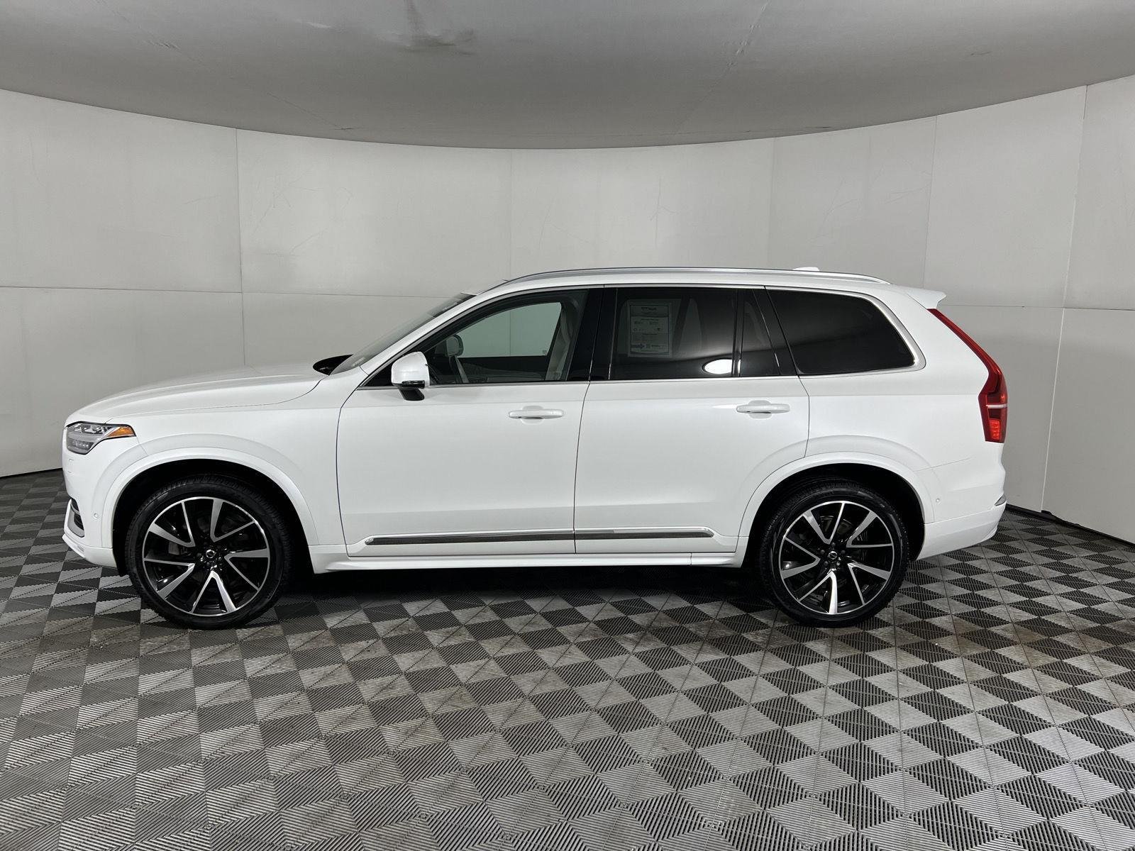 Used 2023 Crystal White Metallic Volvo Plus image 7