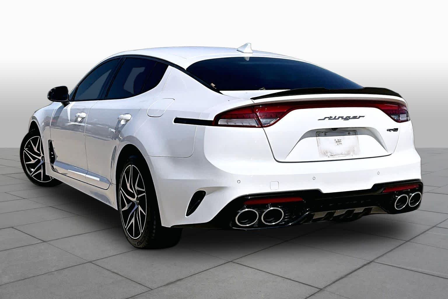 Used 2022 Snow White Pearl Kia GT-Line image 11