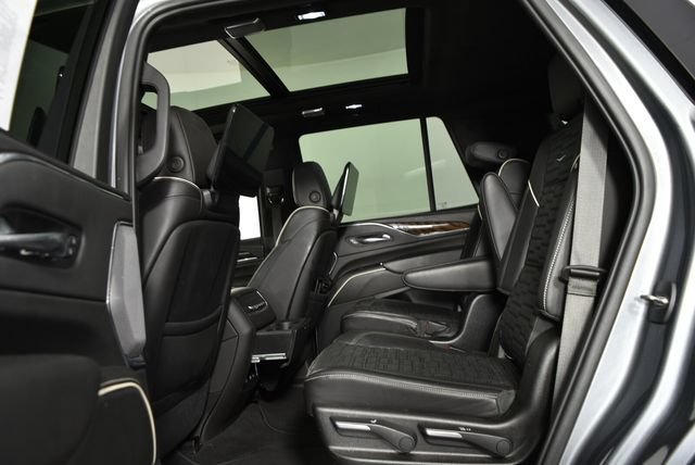 Used 2021 SATIN STEEL METALLIC Cadillac Premium Luxury Platinum image 28