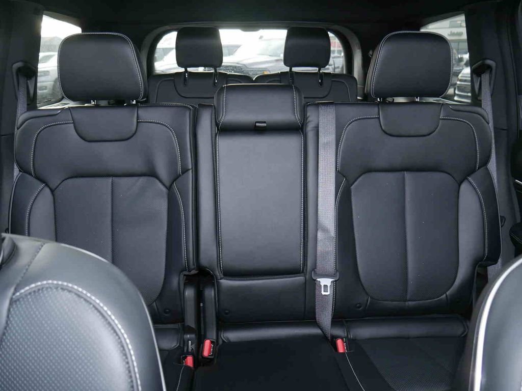 2025 Jeep Grand Cherokee L Overland - Photo 39