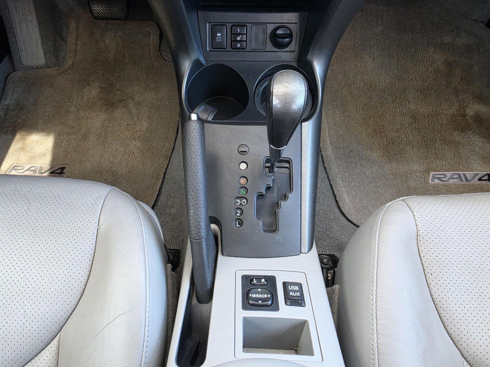 Used 2012 Classic Silver Metallic Toyota Limited image 18