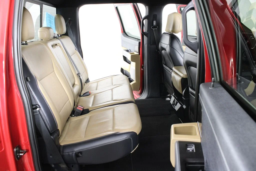 Used 2021 Rapid Red Metallic Tinted Clearcoat Ford Lariat image 12