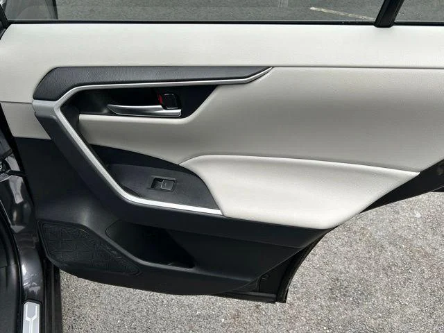 Certified Used 2025 MAGNETIC GRAY MET. Toyota  image 39