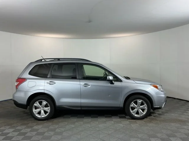 Used 2014 Silver Subaru 2.5i Premium image 4