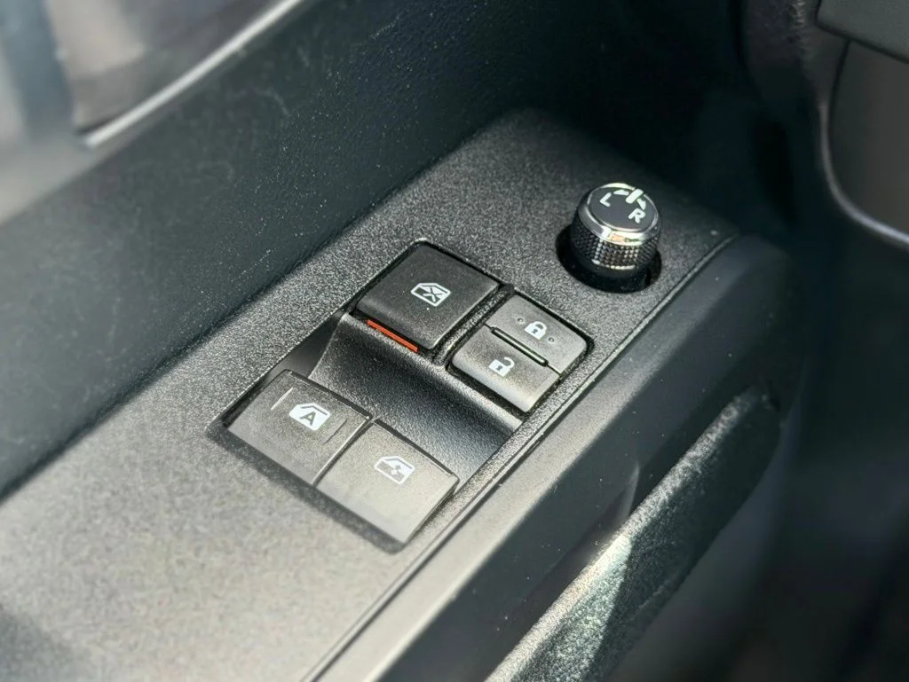Used 2016 Black Toyota SR image 16