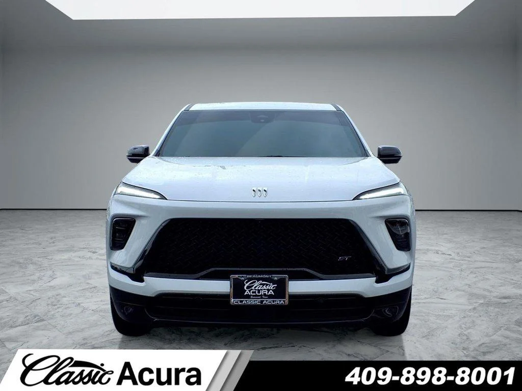 Used 2025 Summit White Buick 4dr Sport Touring image 3