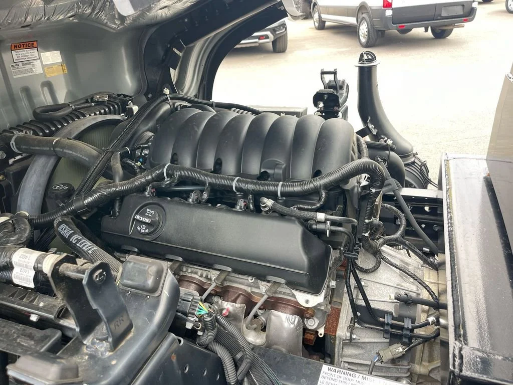Used 2024 Arc White Chevrolet 1WT image 22