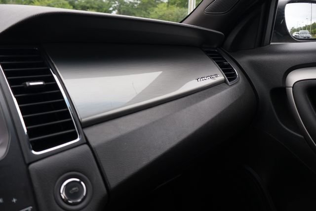 Used 2019 Black Ford SEL image 14