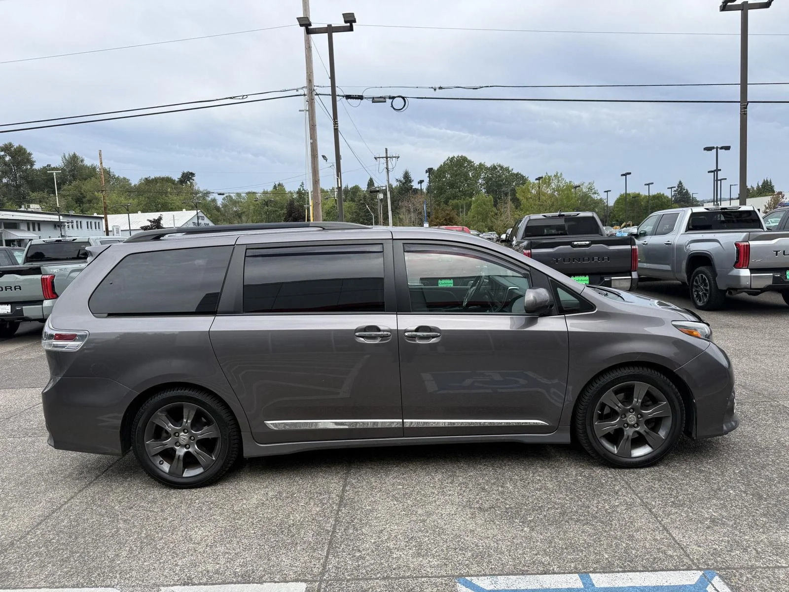 Used 2015 Predawn Gray Mica Toyota SE image 6
