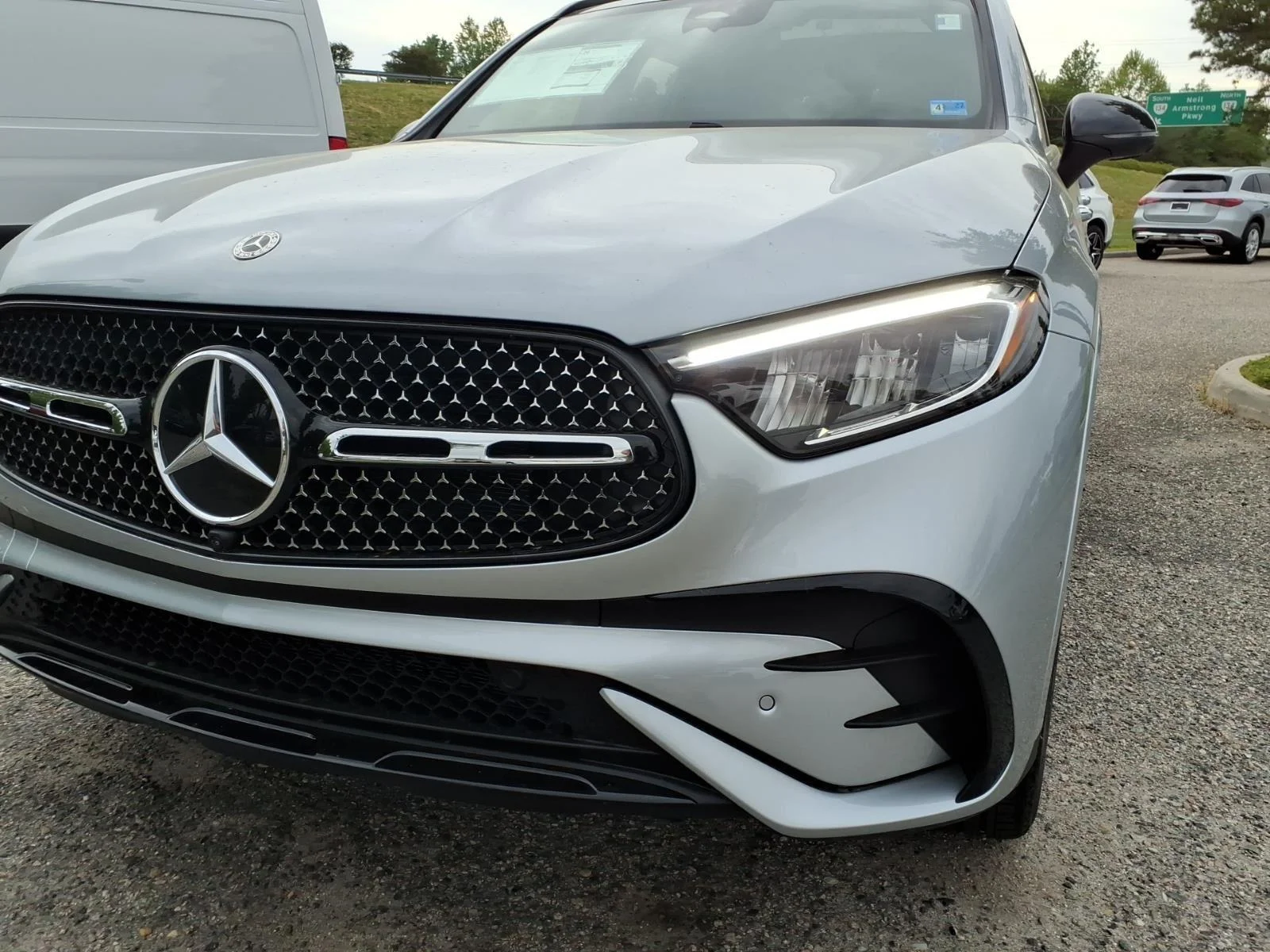 New 2026 SILVER Mercedes-Benz GLC 300 image 2