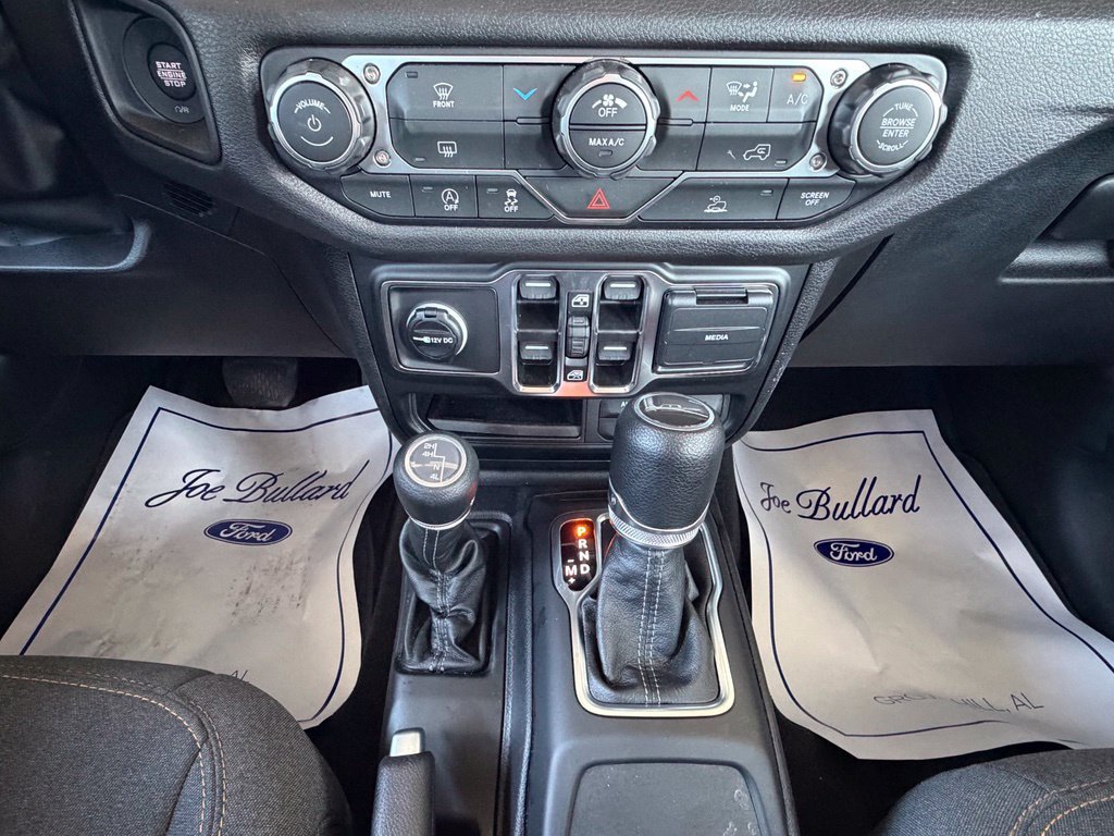 Used 2025 White Jeep Sport image 8
