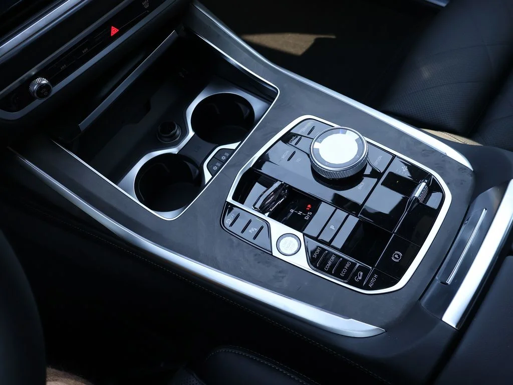 Certified Used 2026 Skyscraper Grey Metallic BMW xDrive40i image 32