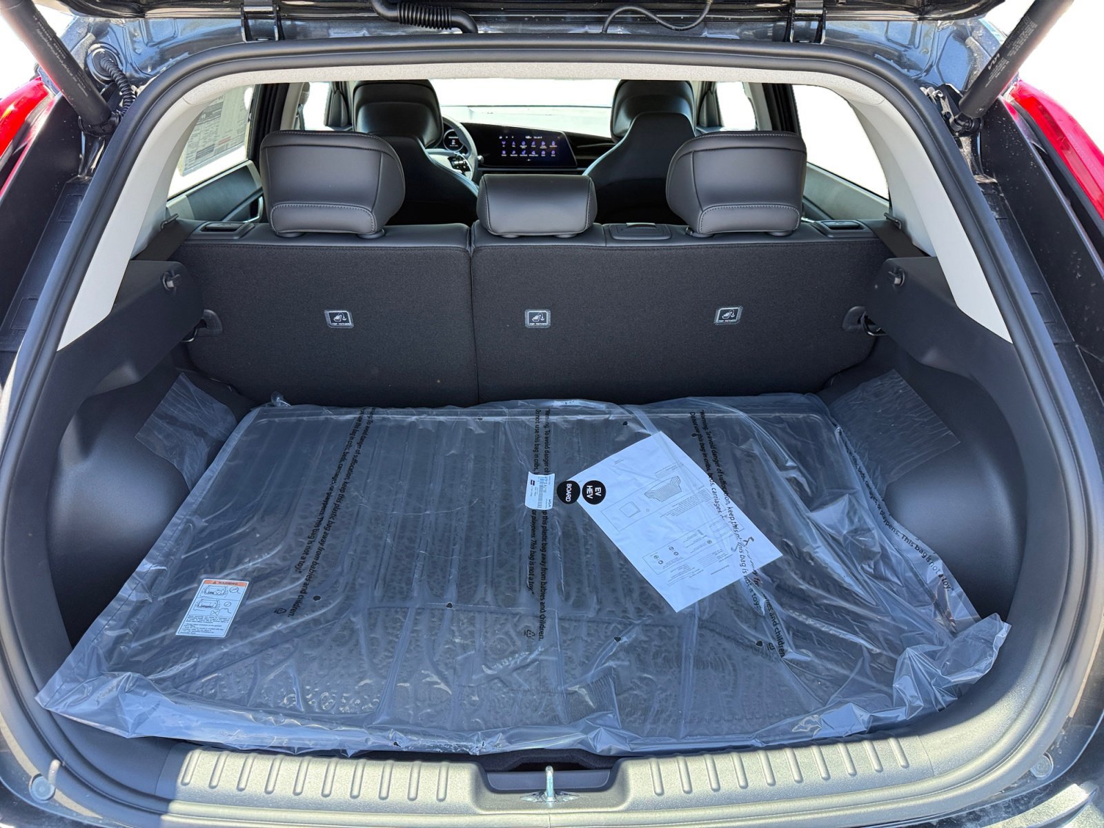 New 2026 Interstellar Gray Kia WIND image 17