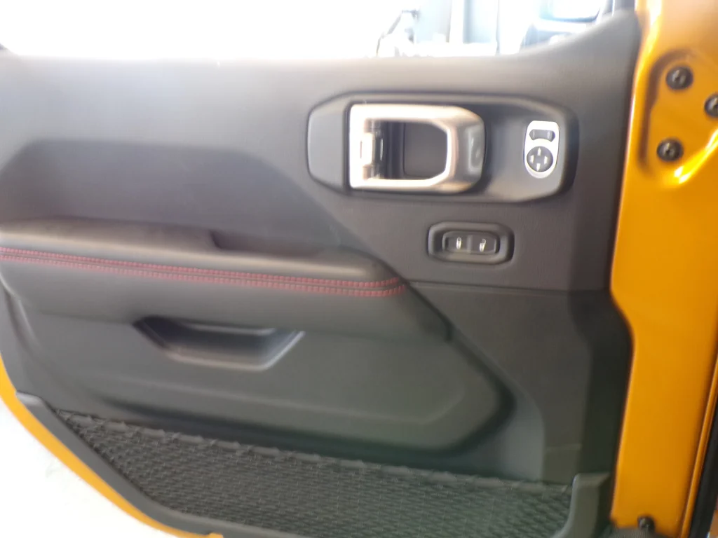New 2026 Goldilocks Exterior Paint Jeep Rubicon X image 23