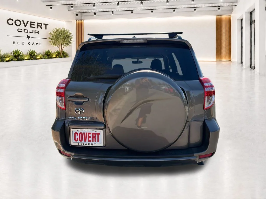 Used 2010 Brown Toyota Base image 9