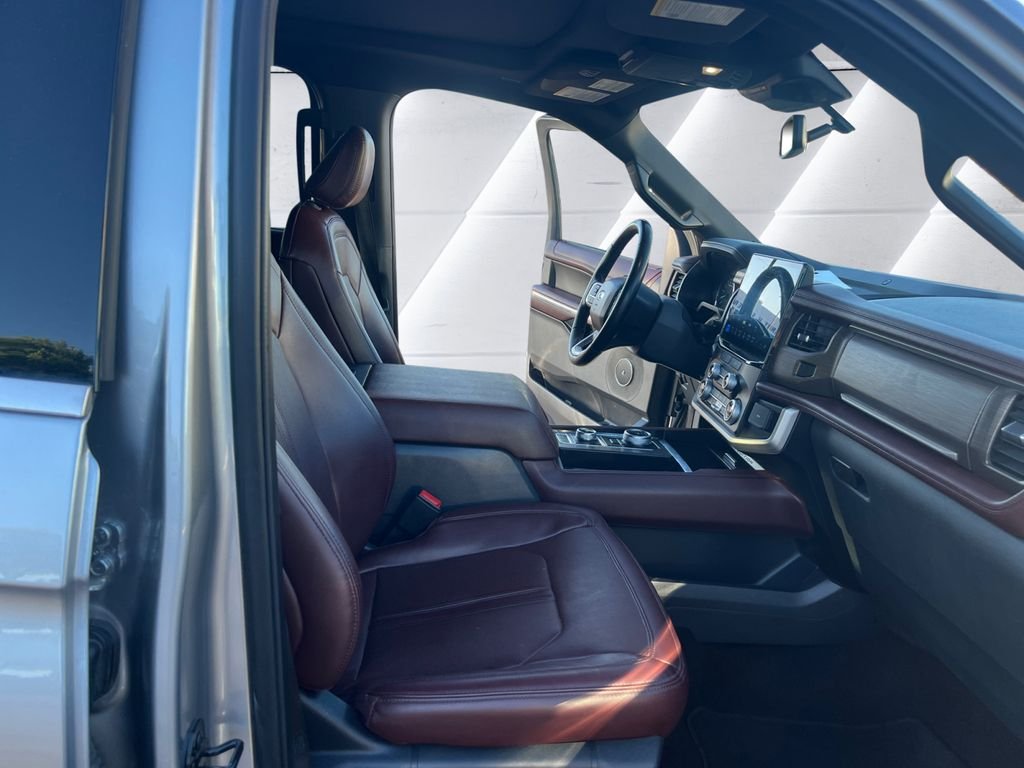 Used 2024 Silver Ford Limited image 13