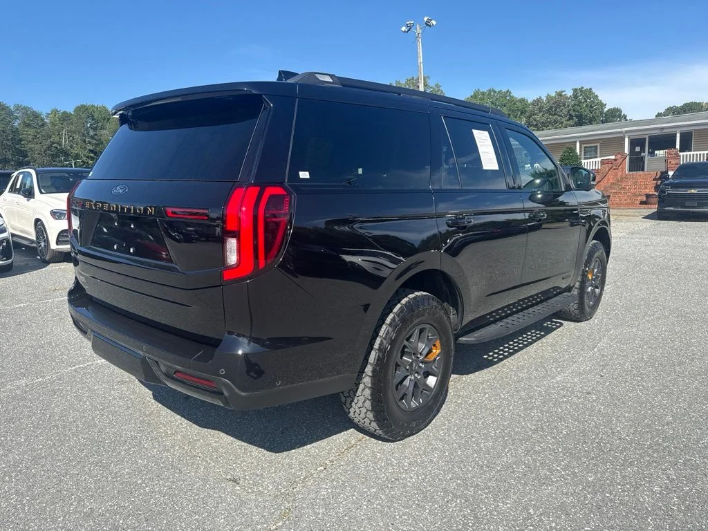 Used 2025 Black Ford Tremor image 5