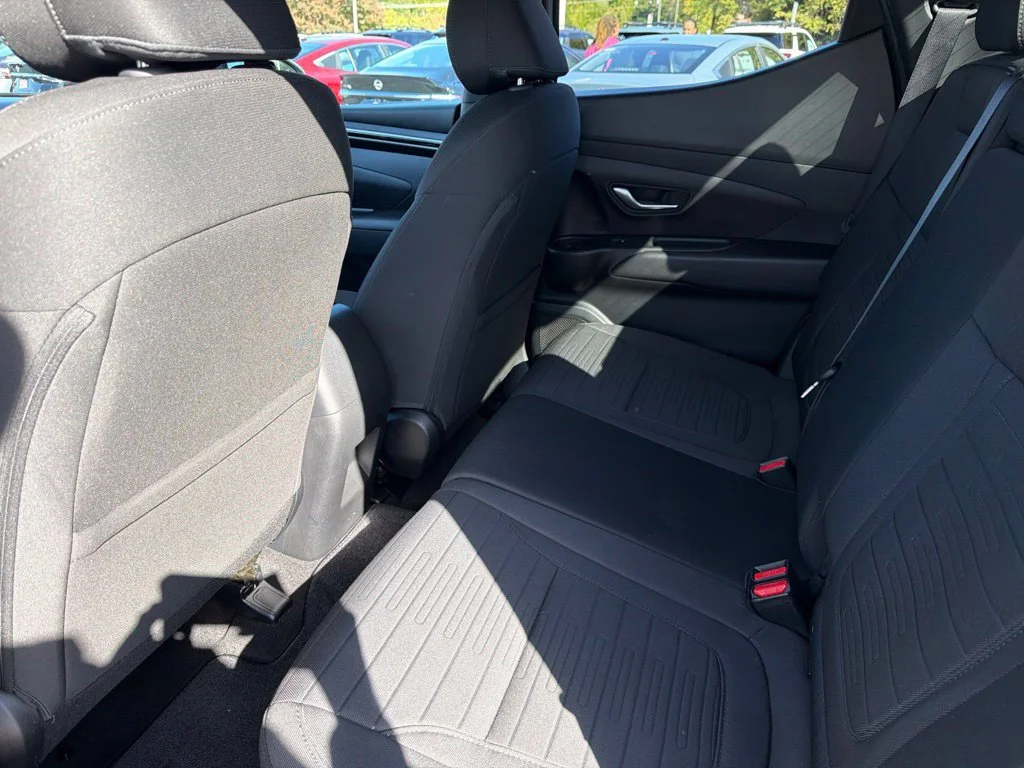 Used 2023 Blue Stone Hyundai SEL image 14