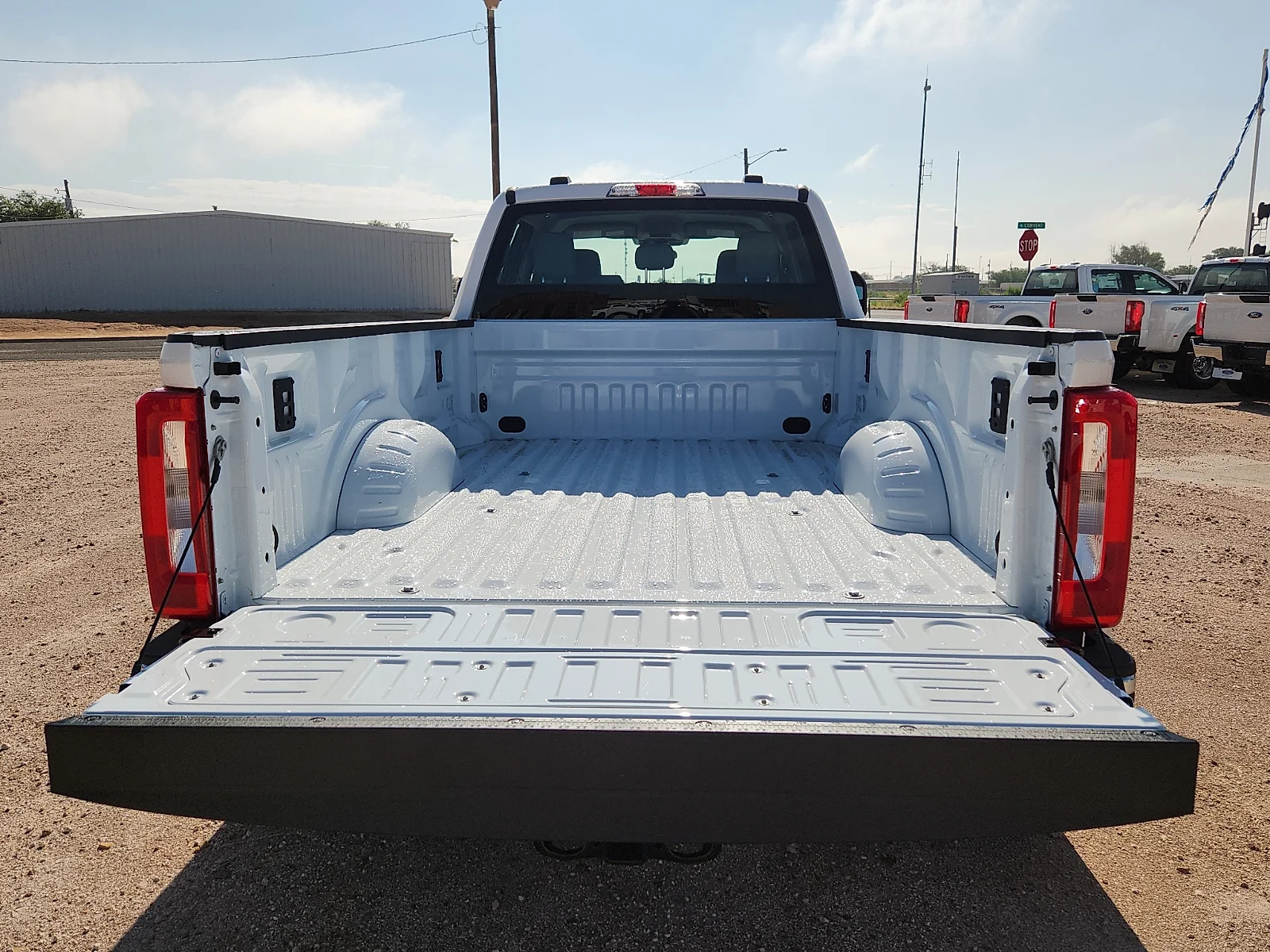 New 2026 Oxford White Ford XL image 12