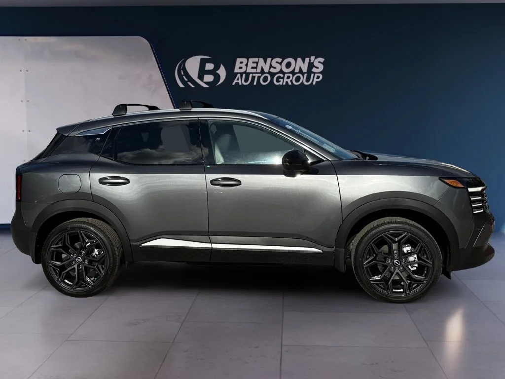 New 2027 Gray Nissan SR image 6