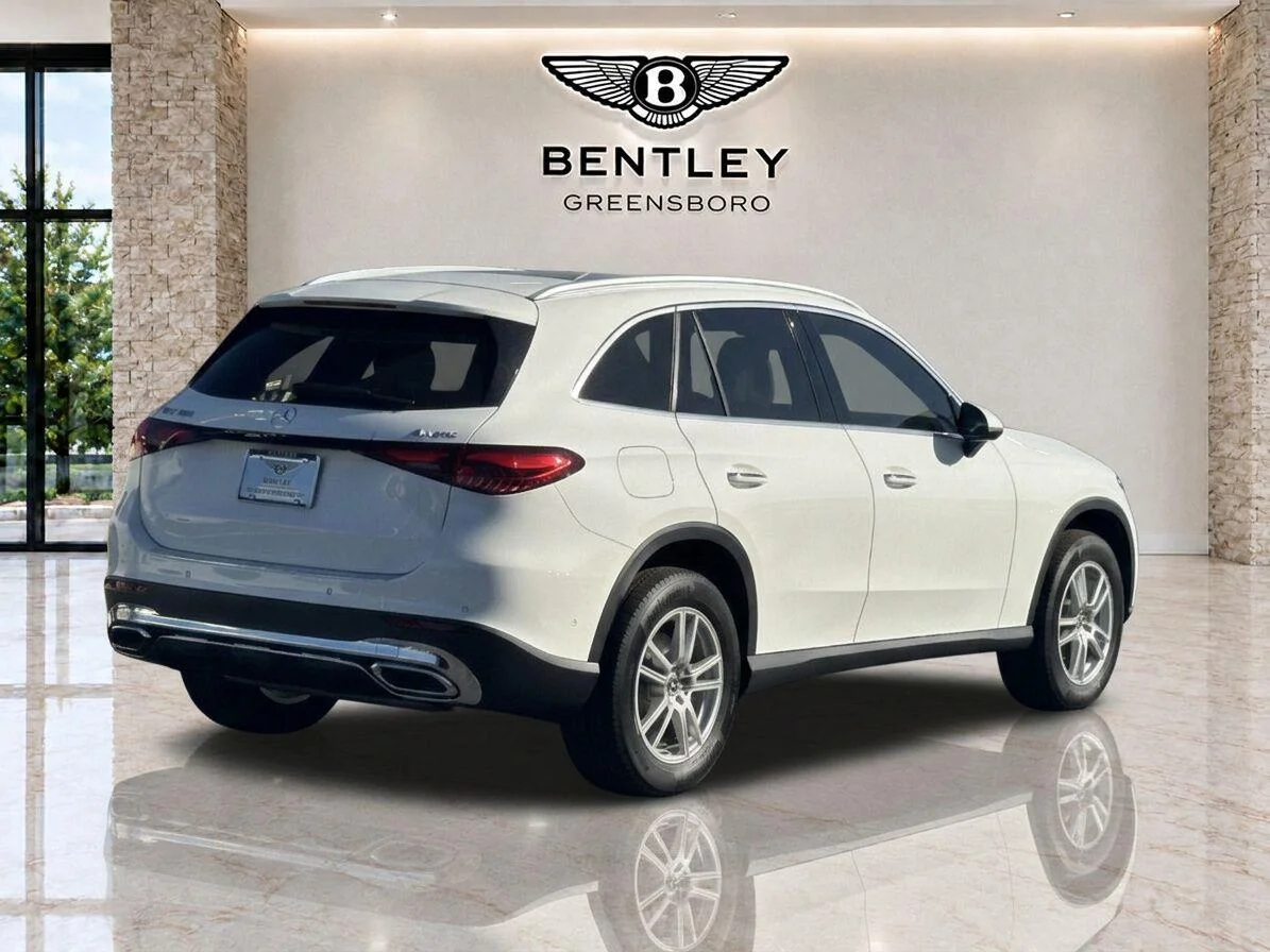 Used 2023 Polar White Mercedes-Benz GLC 300 image 5