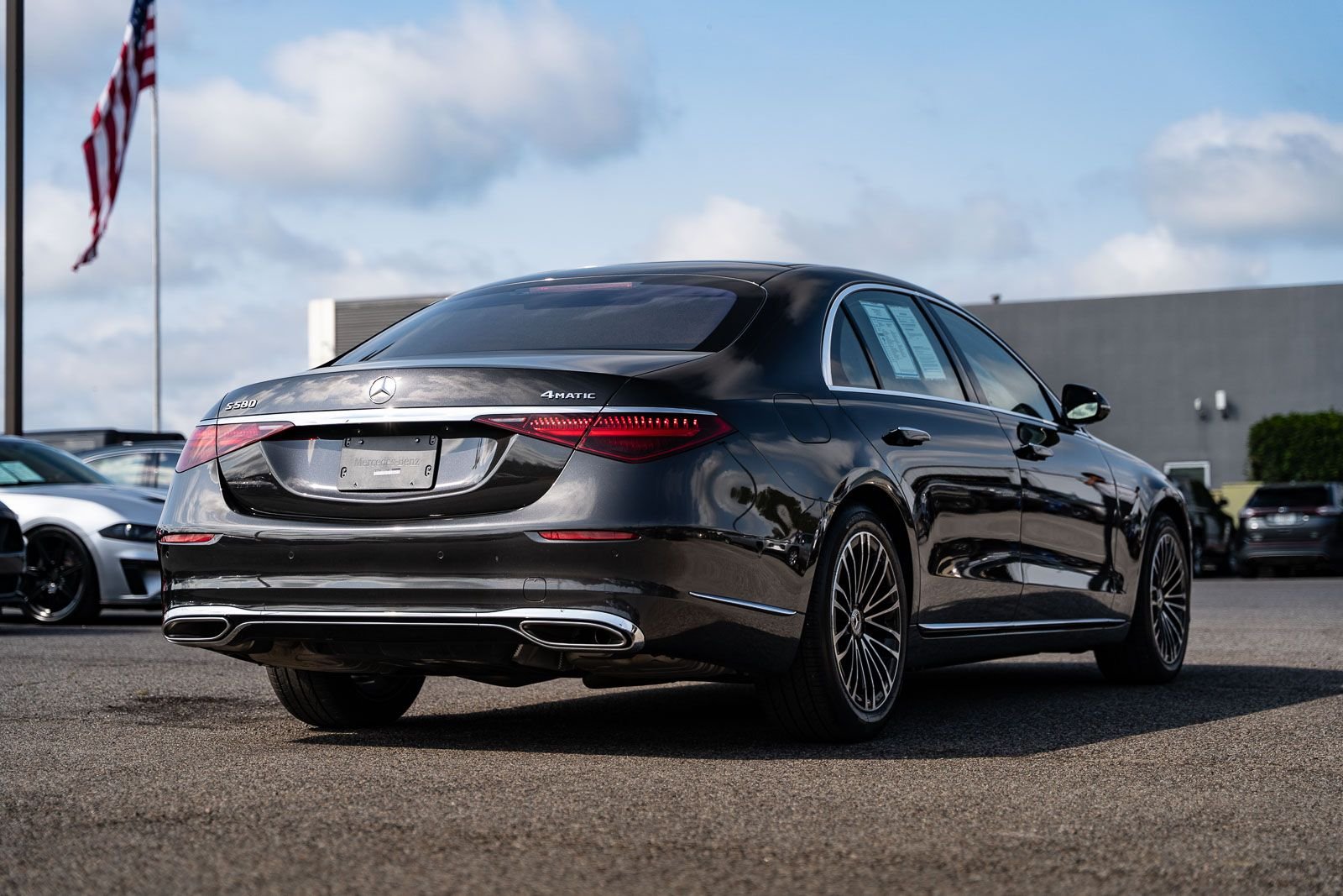 Used 2024  Mercedes-Benz S 580 image 7