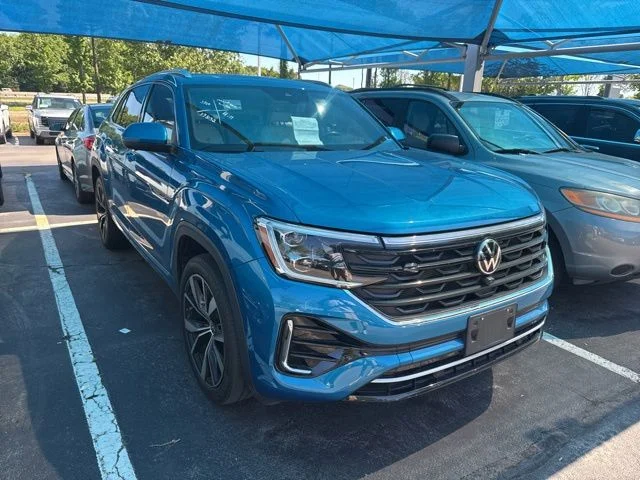 2024 Volkswagen Atlas Cross Sport 2.0T SEL Premium R-Line 4MOTION's photo