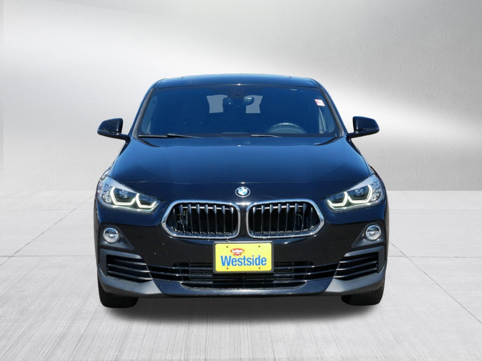 Used 2018 BMW X2 28i with VIN WBXYJ5C34JEF77143 for sale in St. Louis Park, MN