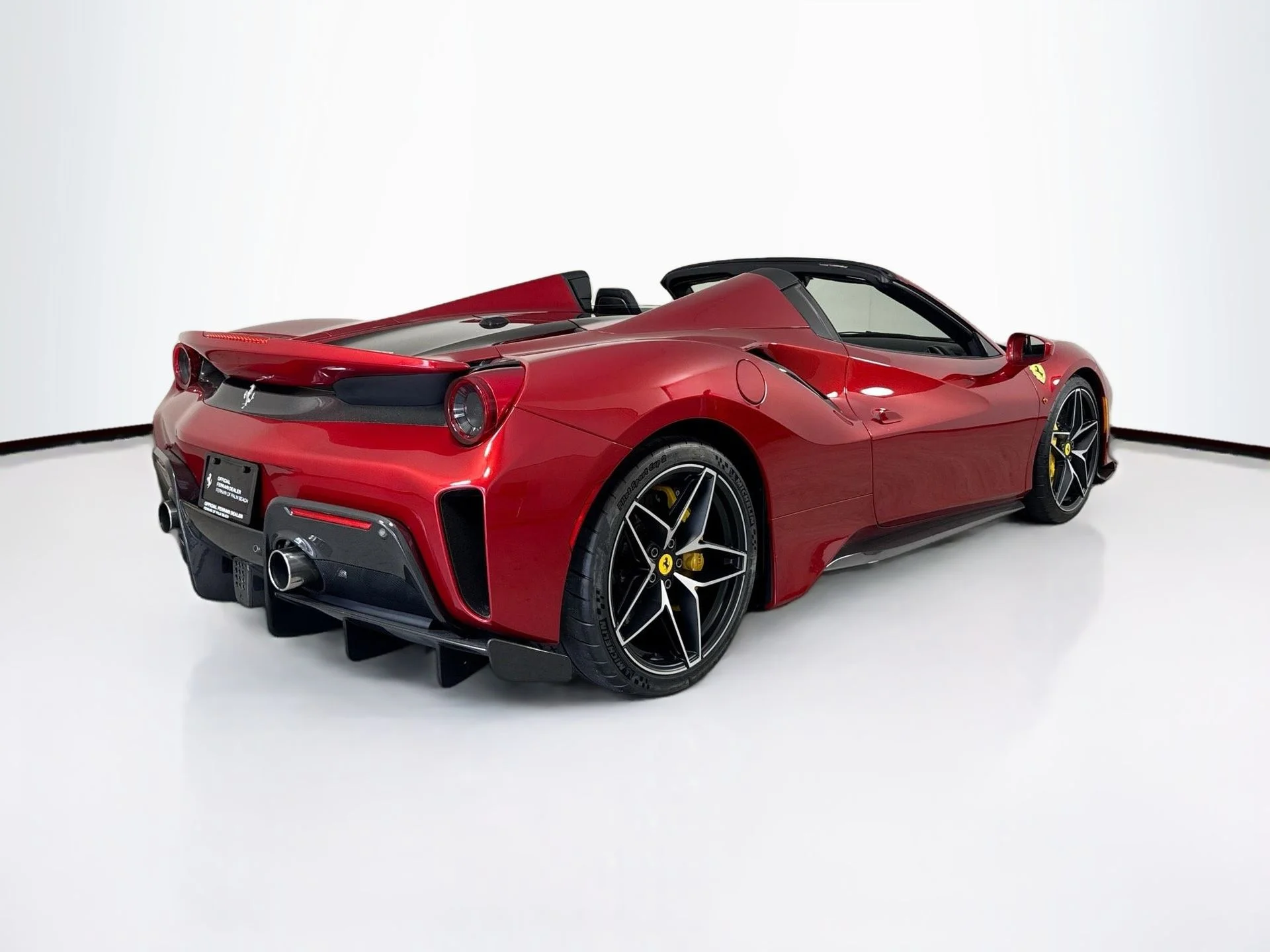 Certified Used 2020 Rosso Fuoco Ferrari Base image 7