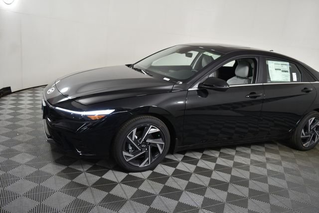 New 2026 Black Hyundai Limited image 3