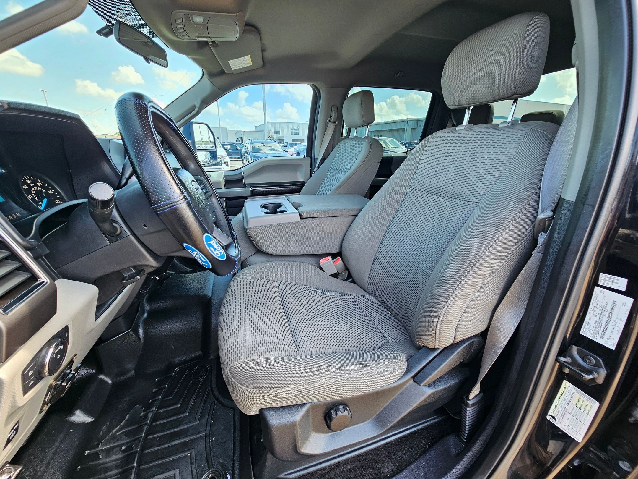 Used 2018 Shadow Black Ford XLT image 13