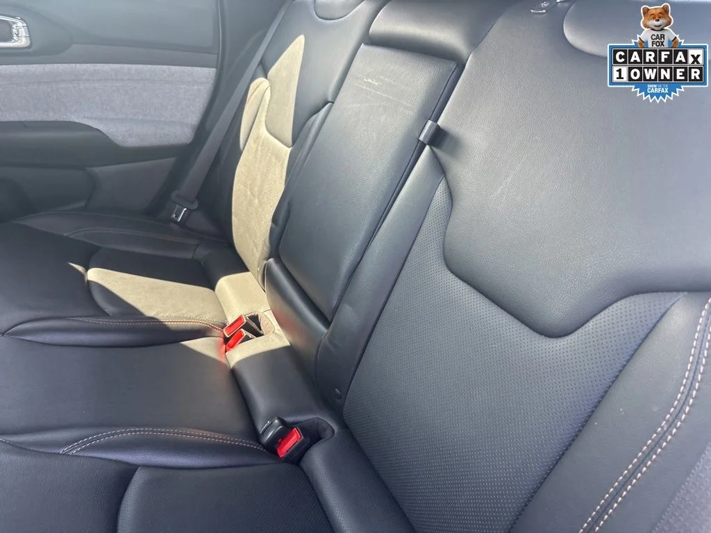 Used 2022 Silver Jeep Latitude Lux image 28