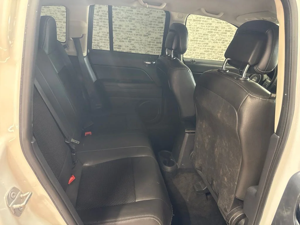 Used 2015 Bright White Clearcoat Jeep Sport image 12