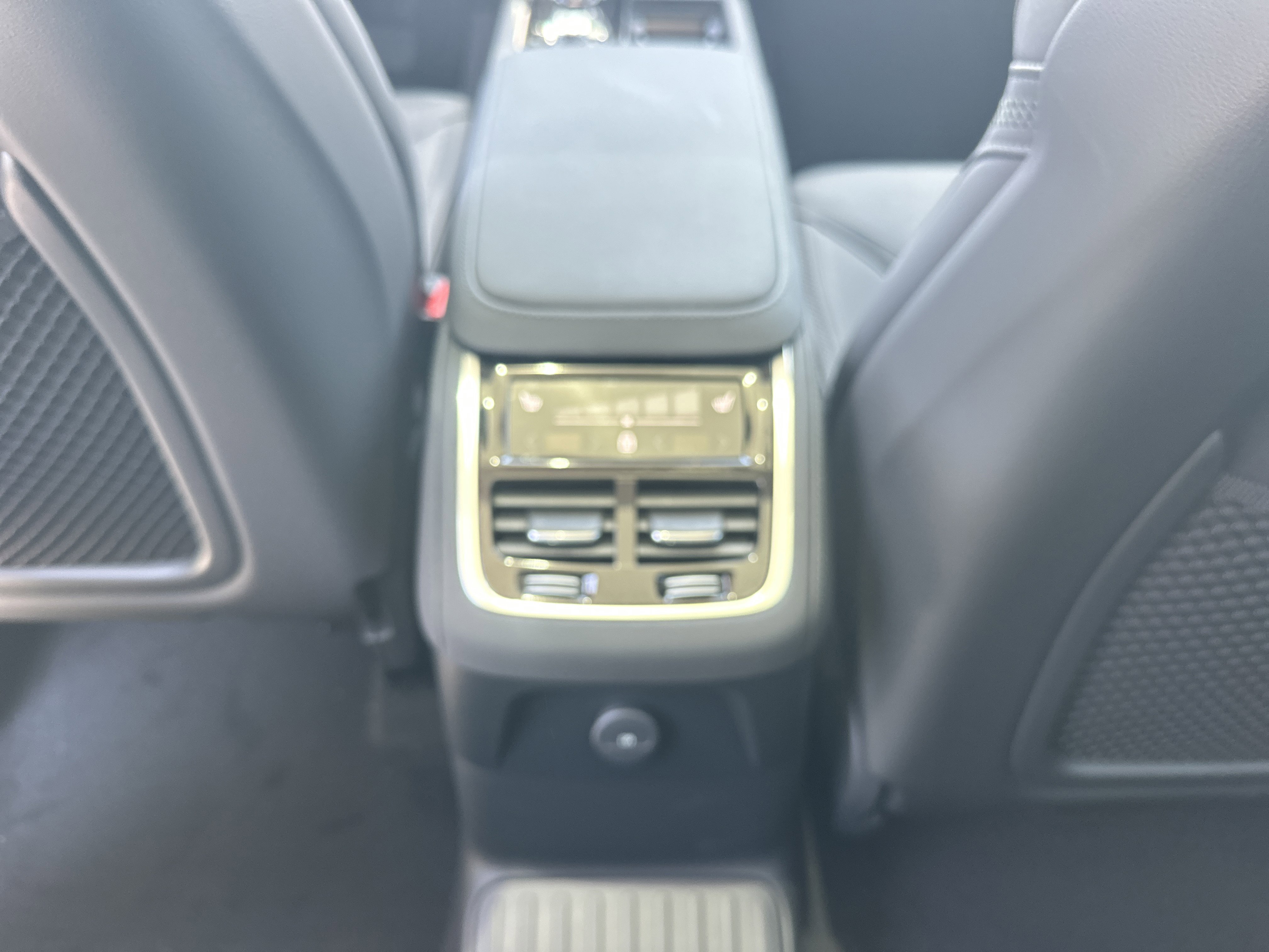 New 2026 Crystal White Volvo Core image 14