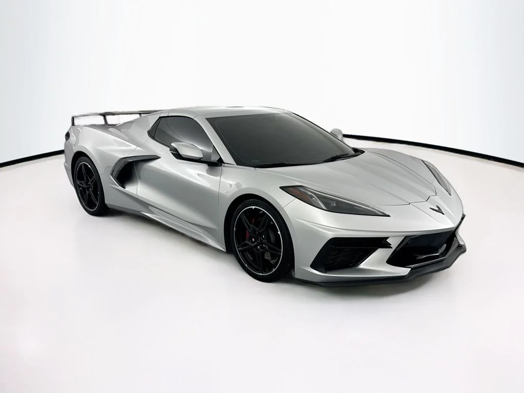 Used 2020 Silver Chevrolet Stingray image 35