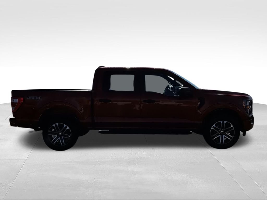 Used 2023 Red Ford XL image 9