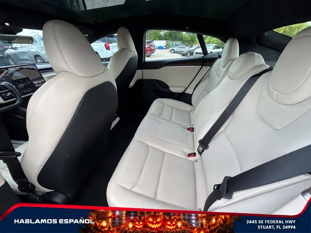 Used 2022  Tesla AWD image 12