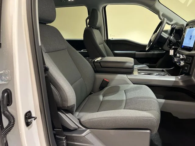 New 2026 White Ford XLT image 22