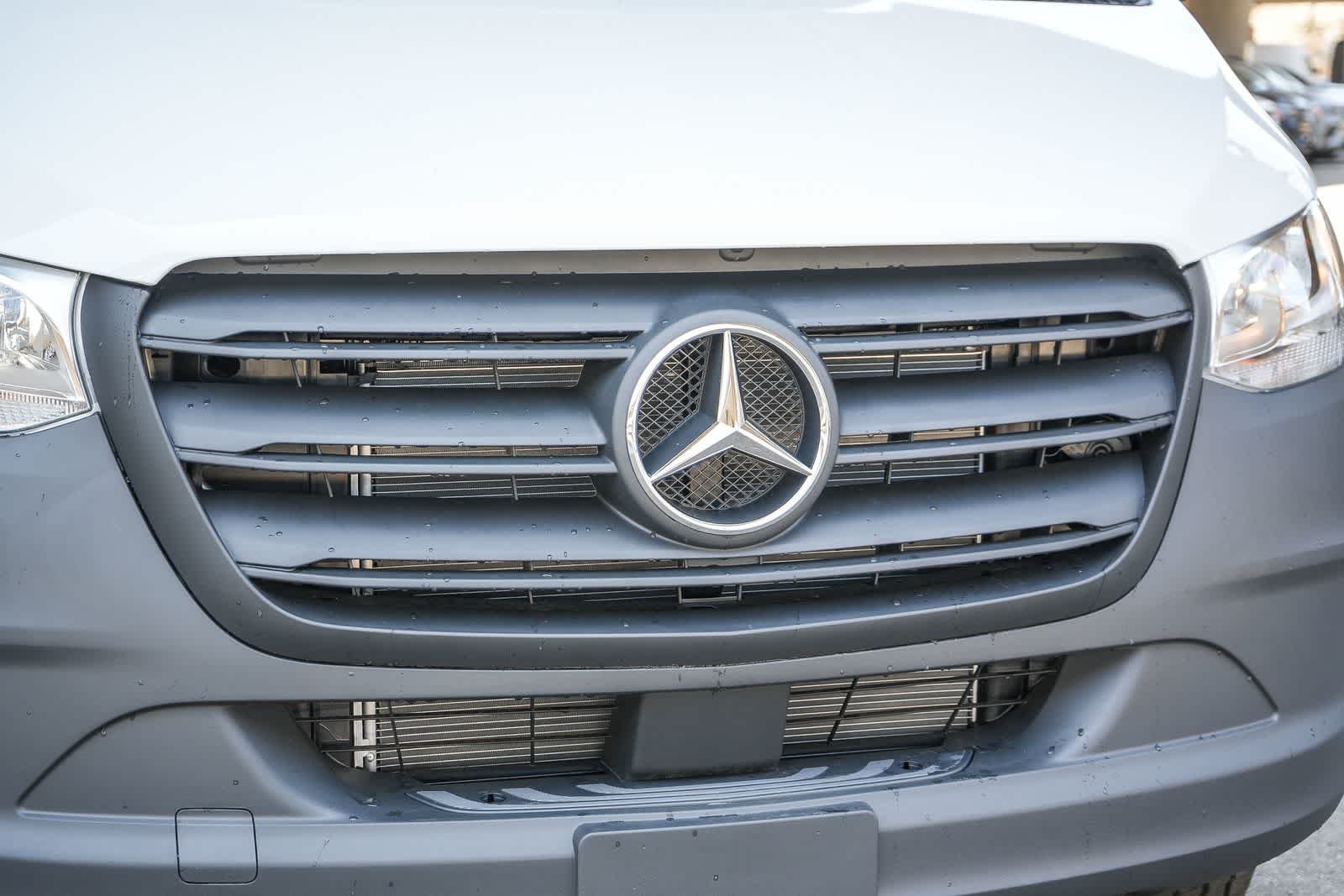 New 2026 Arctic White Mercedes-Benz Cargo 144 WB  RWD 2.0L 4-Cylinder image 36