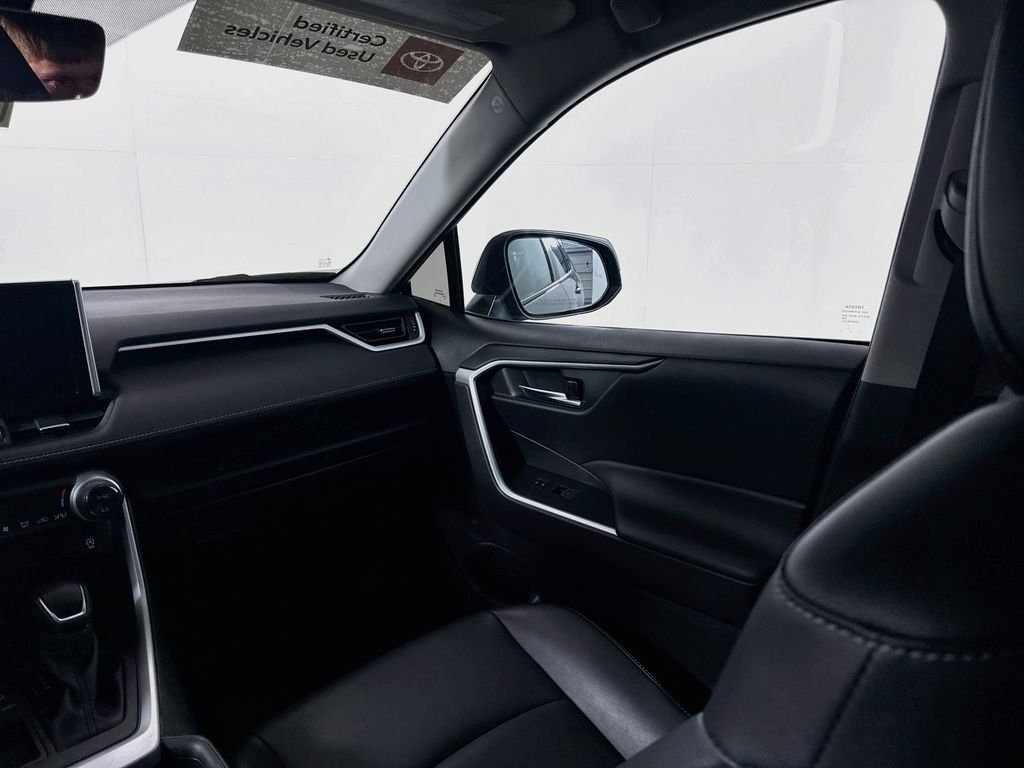 Used 2024 Magnetic Gray Metallic Toyota XLE Premium image 22
