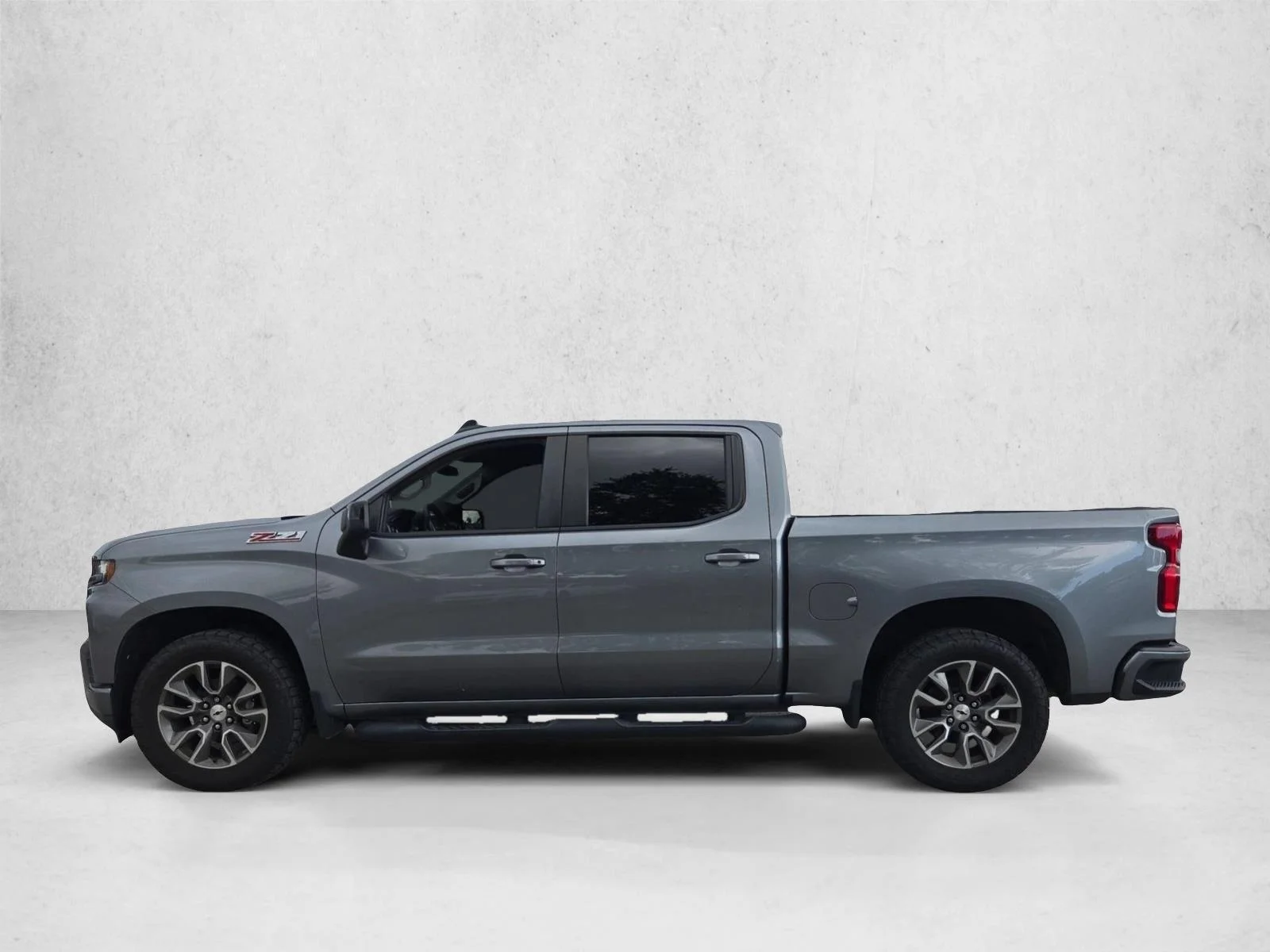 Used 2019 Satin Steel Metallic Chevrolet RST image 8