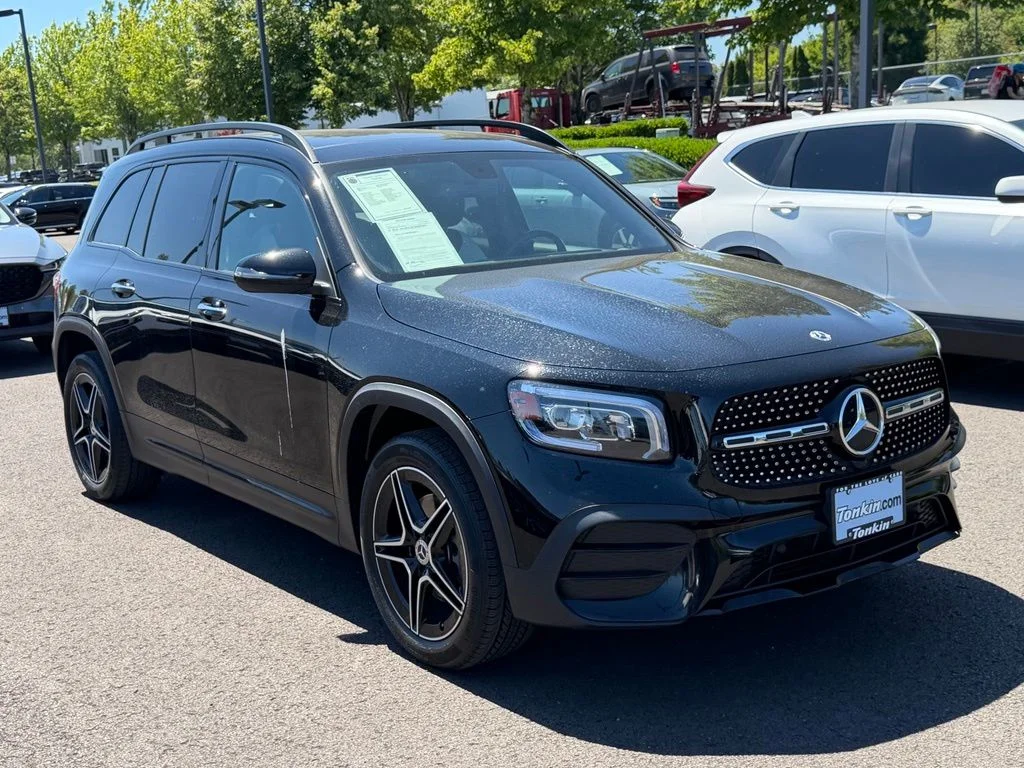 Used 2023 Night Black Mercedes-Benz GLB 250 image 2