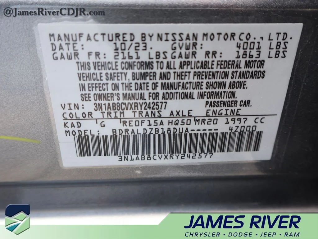 Used 2024 Gray Nissan SV image 38