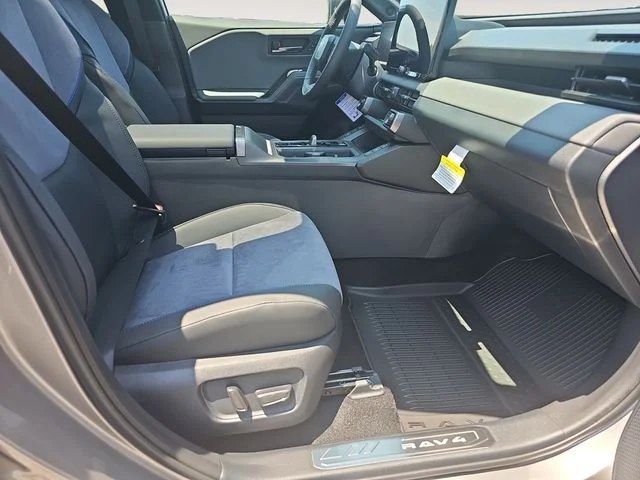 New 2026 Meteor Shower with Midnight Black Metallic roof Toyota XSE image 13